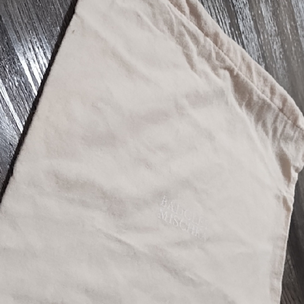 Badgley Mischka Cream Dust Bag - Picture 5 of 7